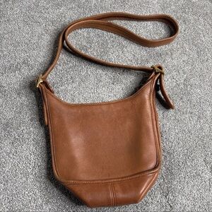 Vtg Coach Janice Legacy #9950 Tan Crossbody Bag Made in USA Purse Shoulder